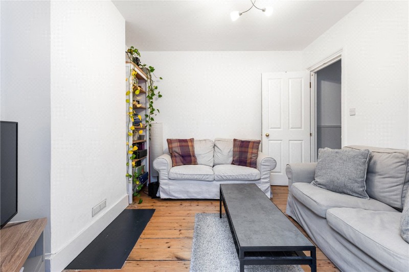 Himley Road, London, SW17