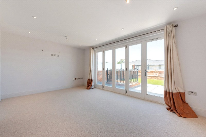 Elizabeth Place, Winchester, Hampshire, SO22