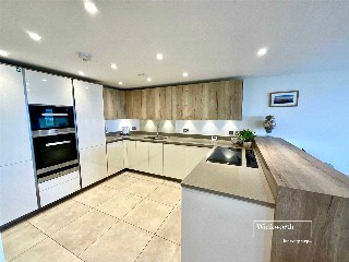 Wharncliffe Road, Highcliffe, Christchurch, BH23