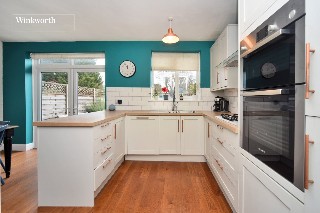 Elmstead Gardens, Worcester Park, Surrey, KT4