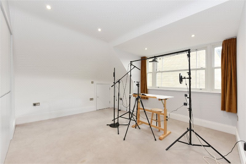 Gunnersbury Mews, London, W4