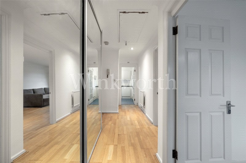 Hamlet Square, London, NW2