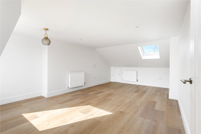 Garratt Lane, London, SW17