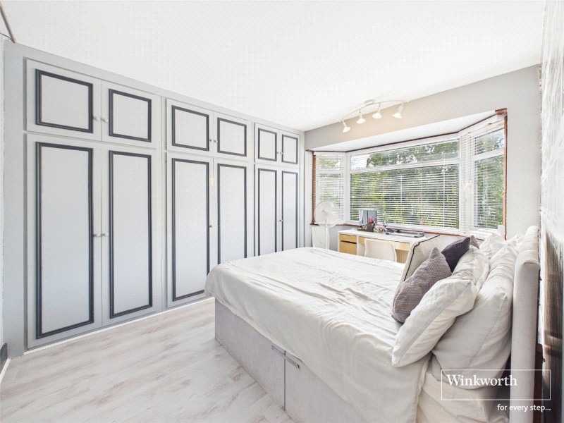 Farm Road, Edgware, HA8