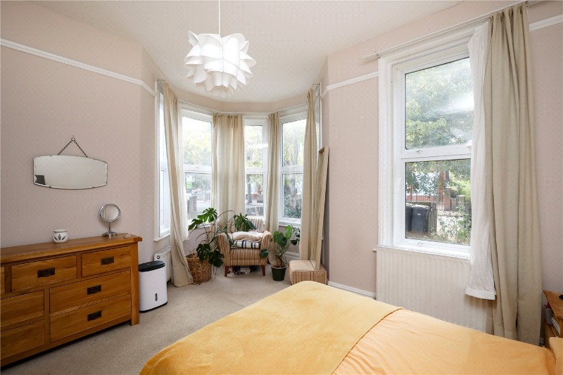 Creffield Road, London, W5