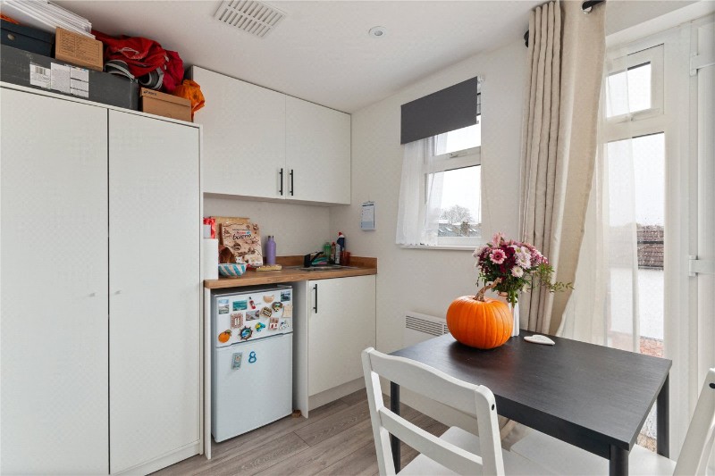 Tooting Bec Road, London, SW17