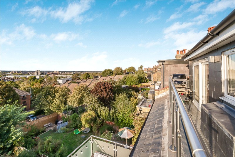 Ridge Road, London, N8