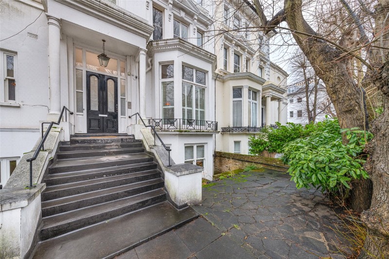 Belsize Grove, London, NW3