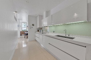Elgin Avenue, London, W9