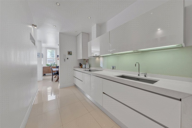 Elgin Avenue, London, W9