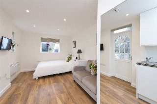 Bloemfontein Avenue, London, W12