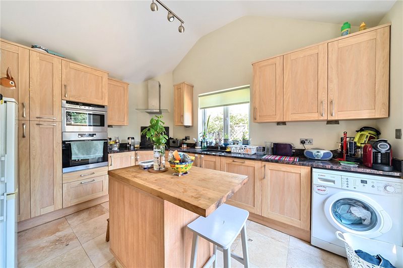 Green Lane, Farnham, United Kingdom, GU9