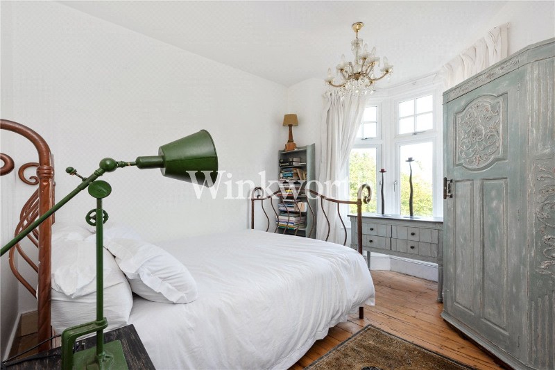 Cranley Gardens, London, N13