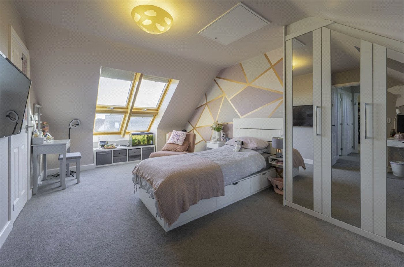 Bedroom 5