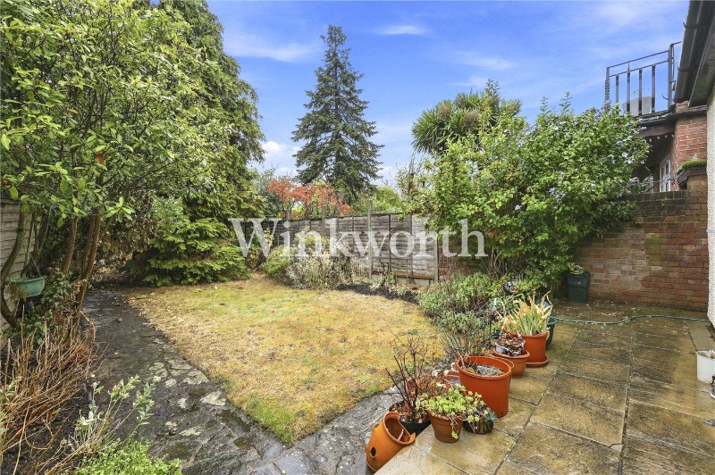 Connaught Gardens, London, N13