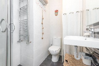 Kilburn Lane, Queens Park, W10