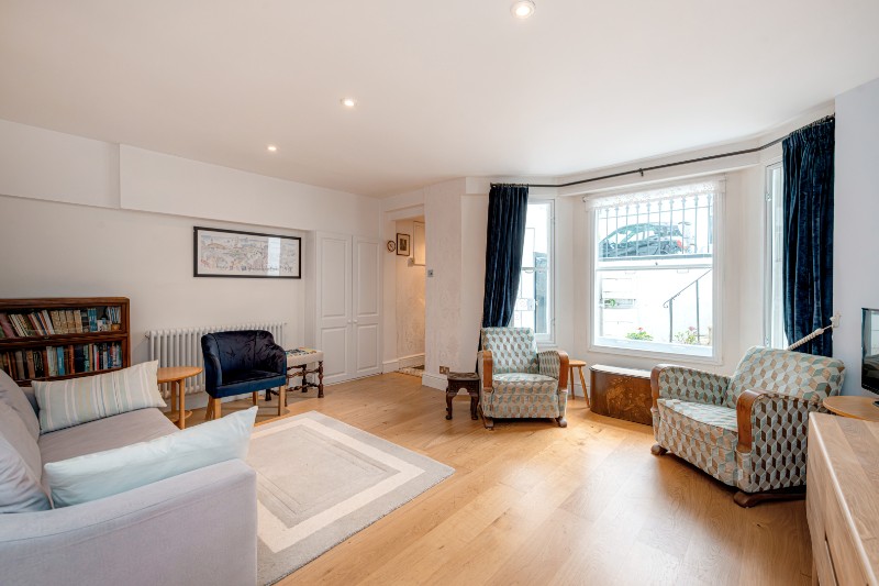 Chesterton Road, London, W10