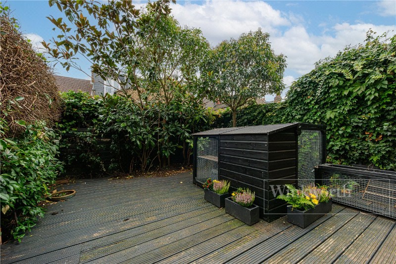 Purves Road, London, NW10