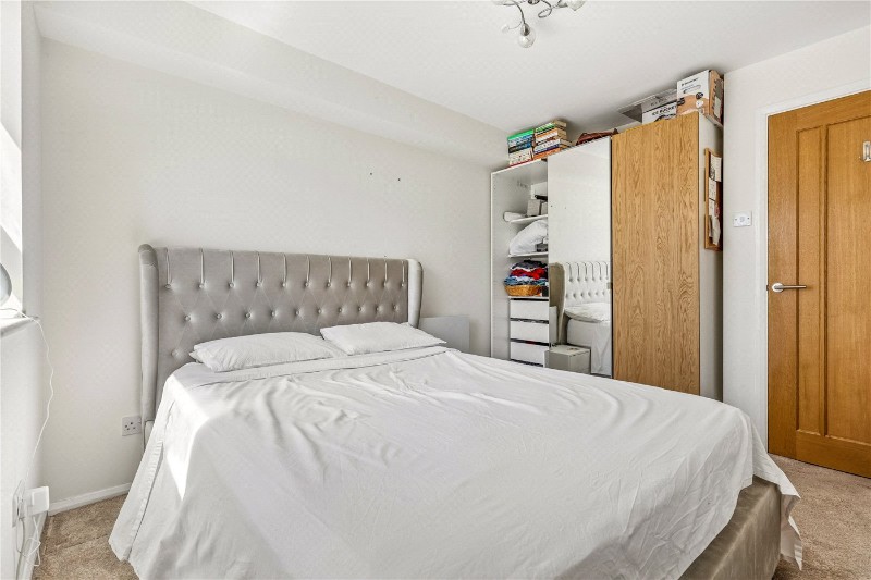 Molyneux Drive, London, SW17