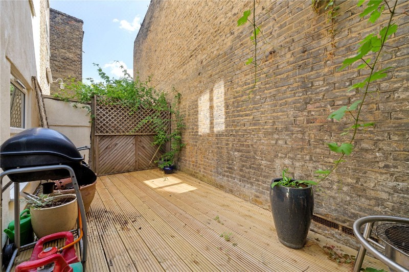 Avondale Rise, Peckham Rye, London, SE15