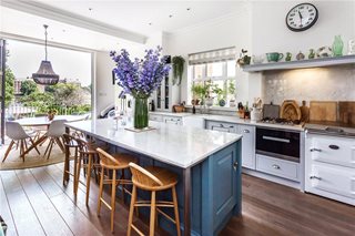 Deodar Road, London, SW15