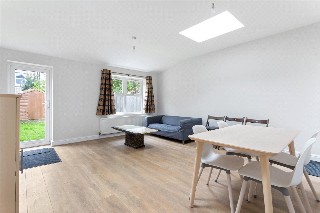 Pitcairn Road, London, CR4