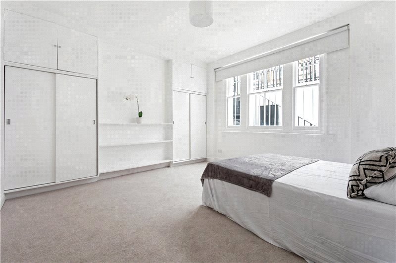 Kempsford Gardens, London, SW5