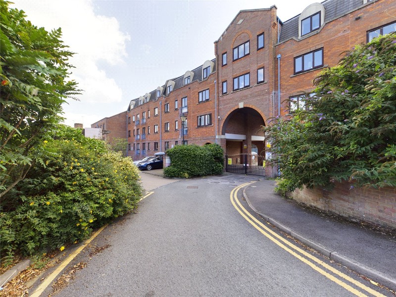 Greys Court, Sidmouth Street, Reading, Berkshire, RG1