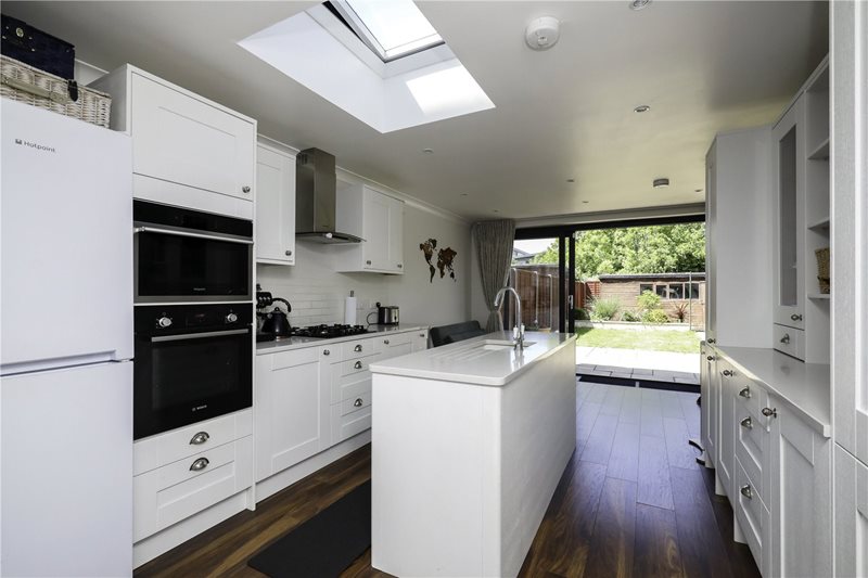 Saxon Drive, London, W3
