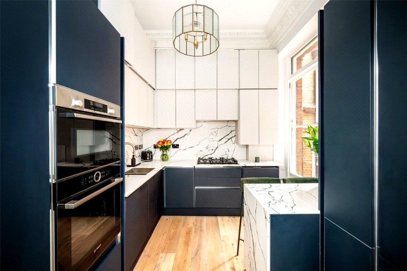 Rosary Gardens, London, SW7