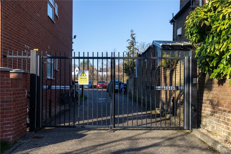 Hamilton Road, London, W5
