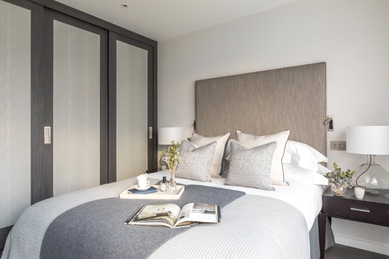 Dee Road, Richmond, TW9