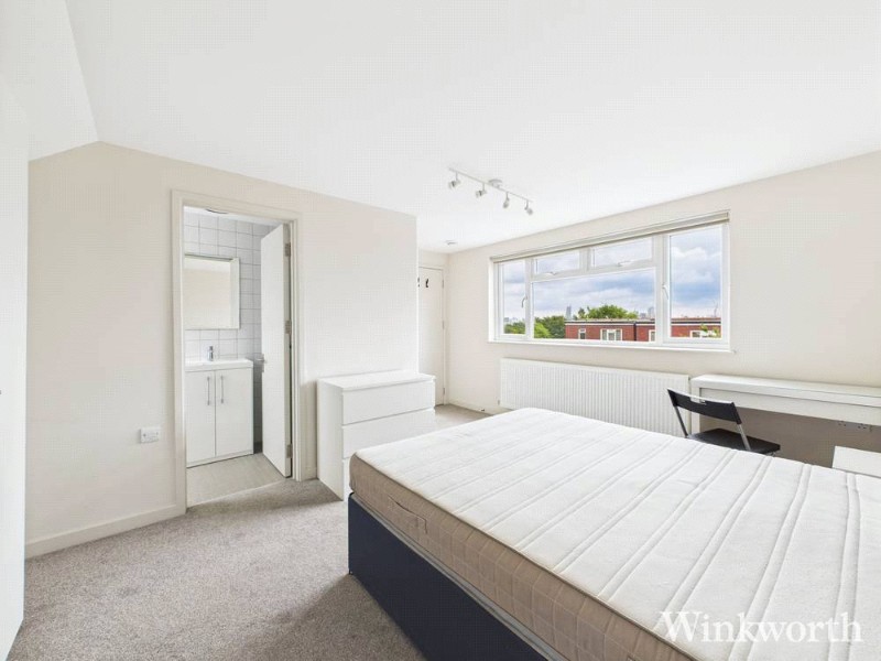 Carlisle Avenue, London, UK, W3
