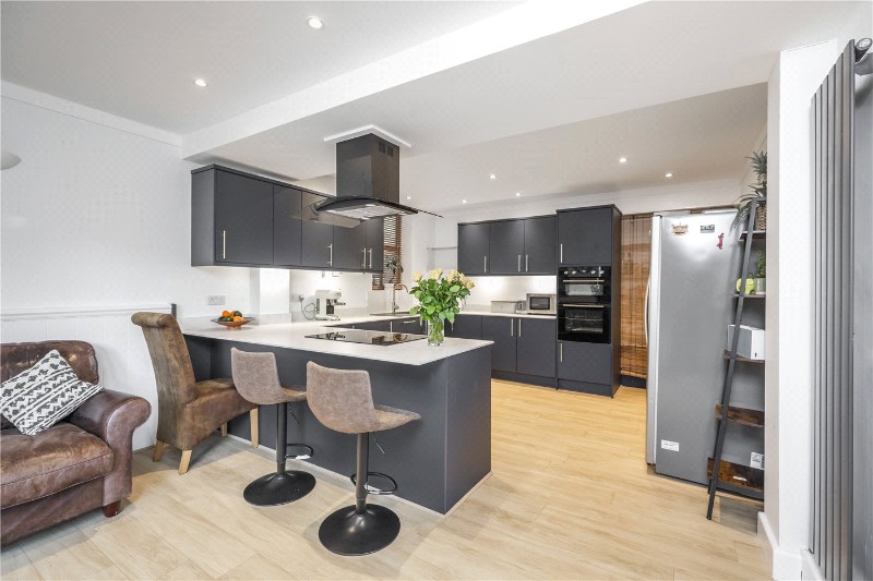 Canford Cliffs Road, Lower, Parkstone, Poole, BH13