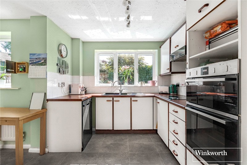 Shire Close, Bagshot, Surrey, GU19