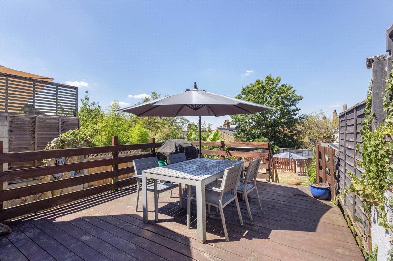Annsworthy Crescent, London, SE25