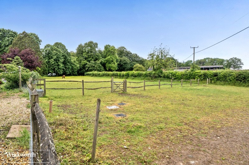 Tunworth, Hampshire, RG25