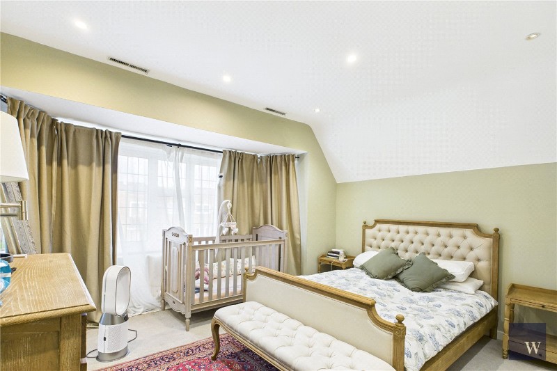 Woodfield Avenue, London, SW16