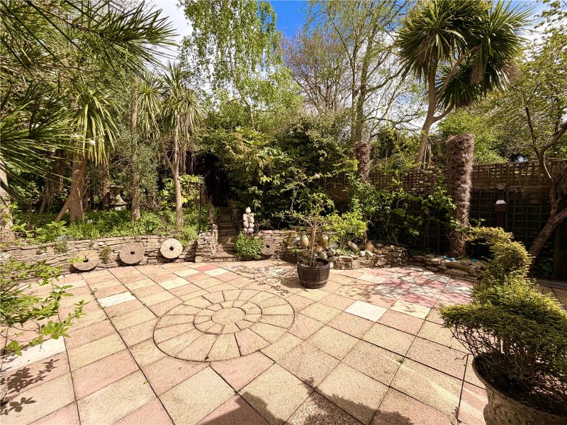 Doulton Gardens, Whitecliff, Poole, BH14