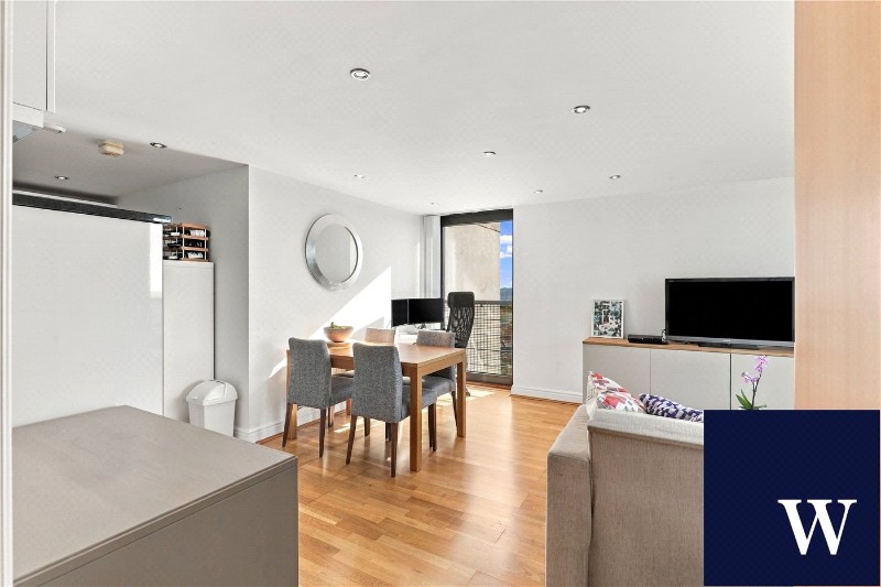 Kingsway, North Finchley, London, N12