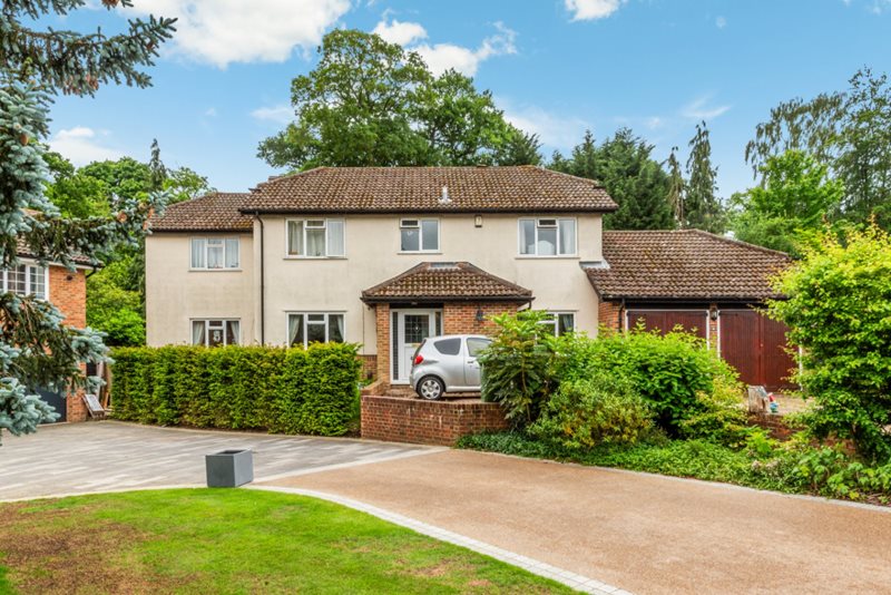 Rolinsden Way, Keston, BR2
