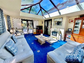 Rothesay Drive, Highcliffe, Christchurch, Dorset, BH23