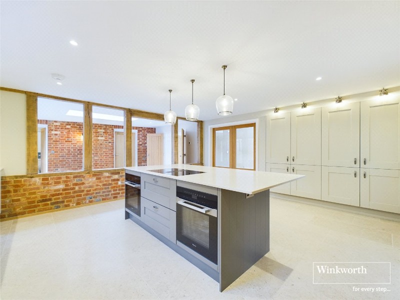 Islandstone Lane, Hurst, Reading, Berkshire, RG10