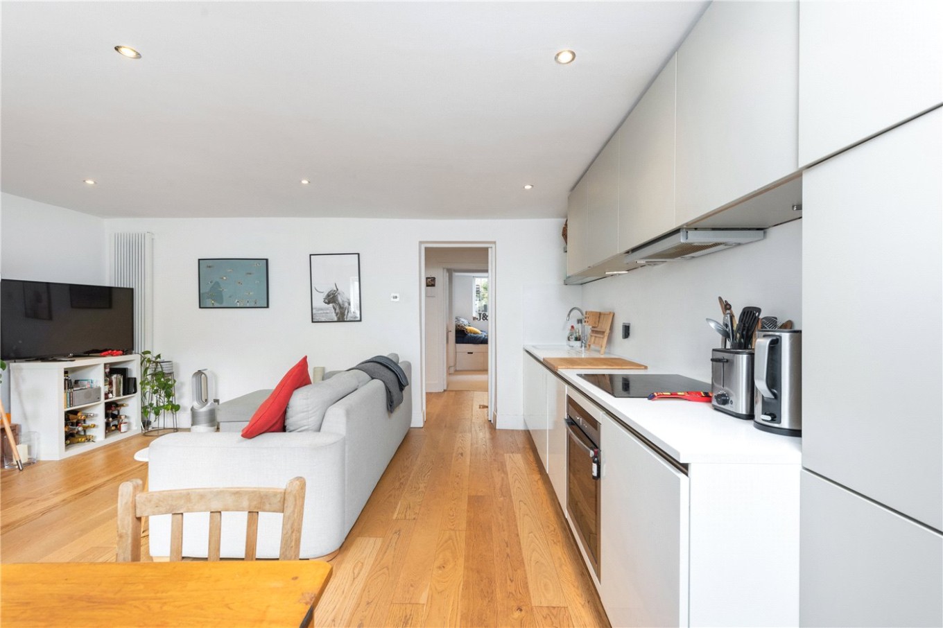 2 bedroom property for sale in Offord Road, Islington, London, N1 (Ref
