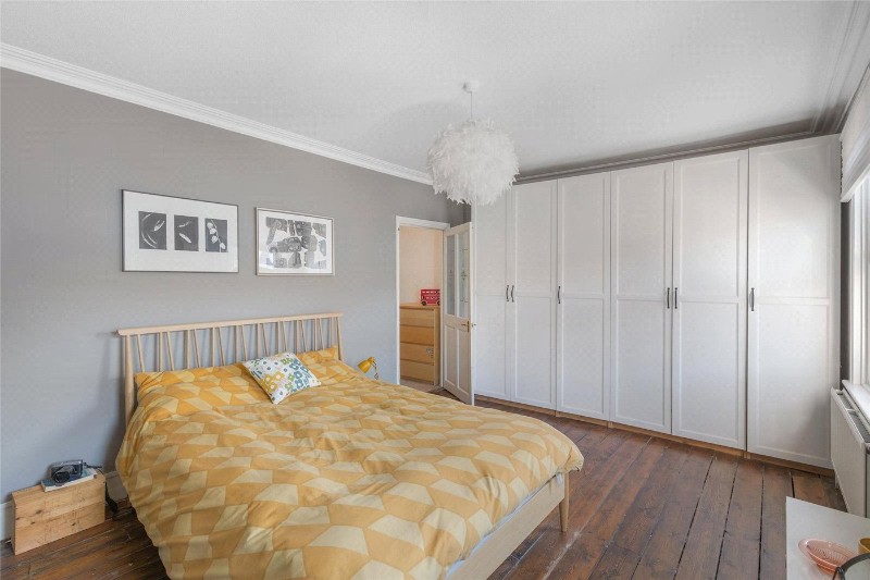Holmesdale Road, London, SE25