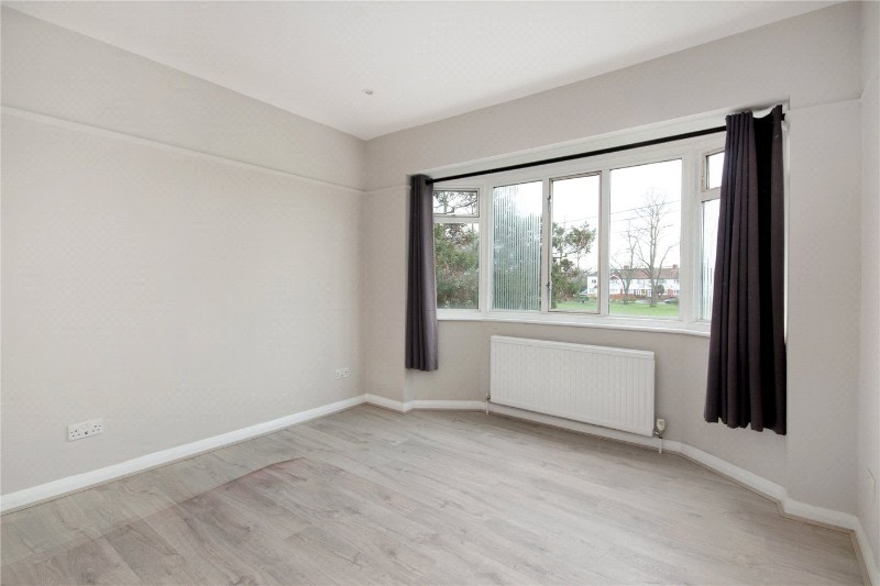 Carlingford Gardens, London, CR4