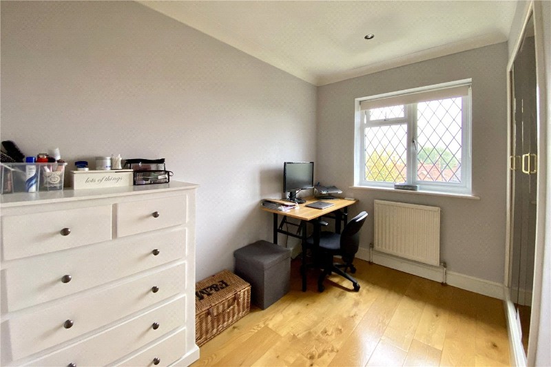 Groves Close, Bourne End, SL8
