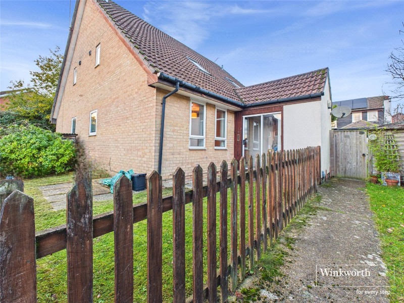 Beaconsfield Way, Earley, Reading, Berkshire, RG6