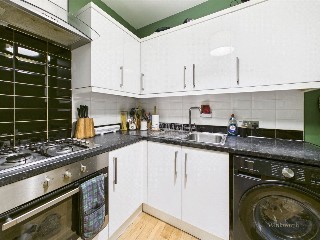Barnsbury Lane, Surbiton, KT5