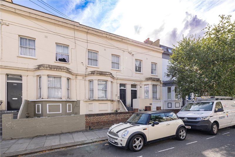 Chesson Road, London, W14